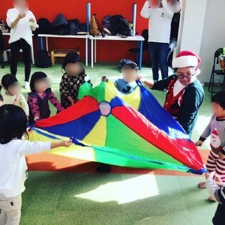 英語リトミック～クリスマスリースを作りませんか？～